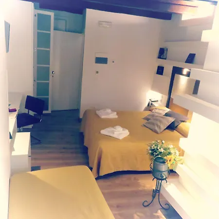 Centro Storico Couette-café 2*