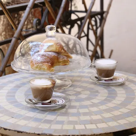 Centro Storico Couette-café 2*