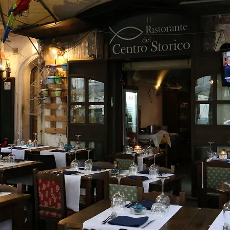 Centro Storico Couette-café Salernes