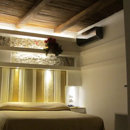 Centro Storico Bed & Breakfast 2*